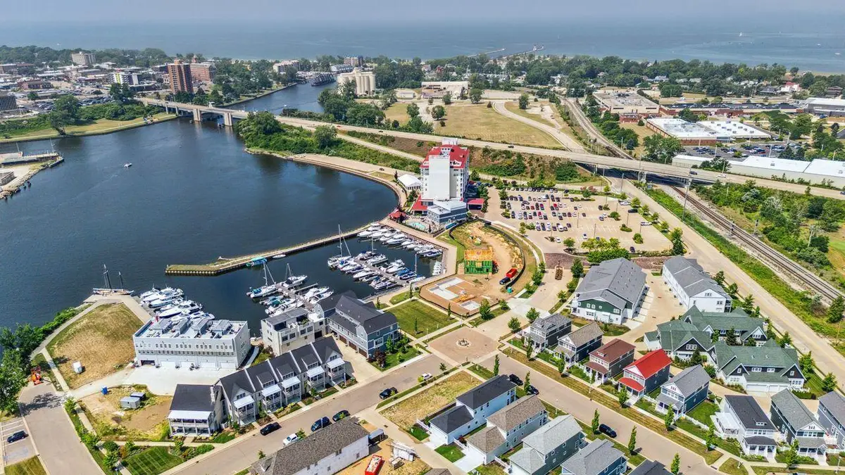 800 Whitwam Drive #Slip 14, Saint Joseph, MI 49085 - #1