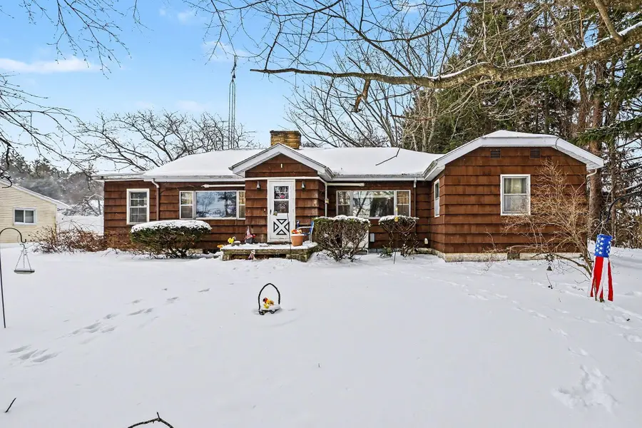 3633 Lakeshore Drive, Saint Joseph, MI 49085 - #3