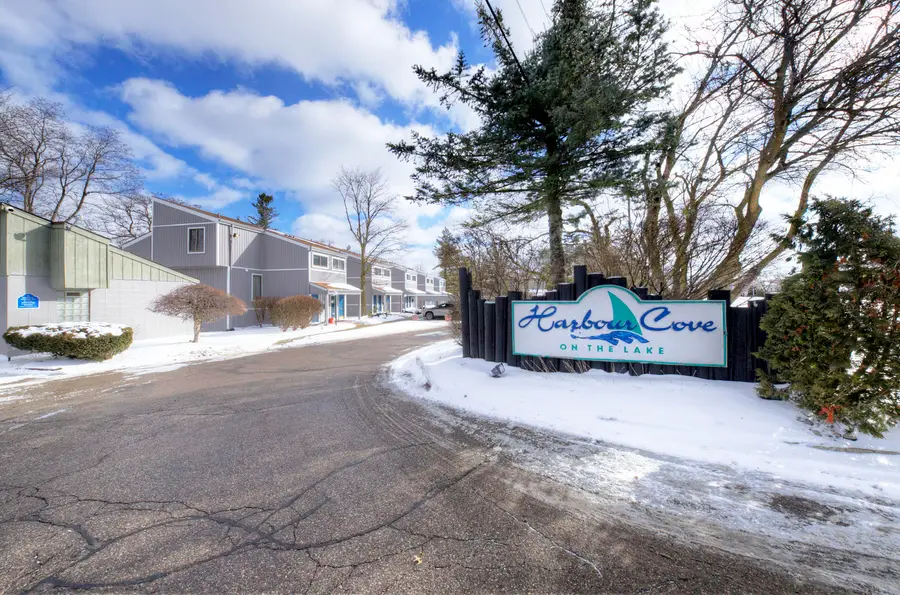 9573 Harbour Cove Court, Ypsilanti, MI 48197 - #2