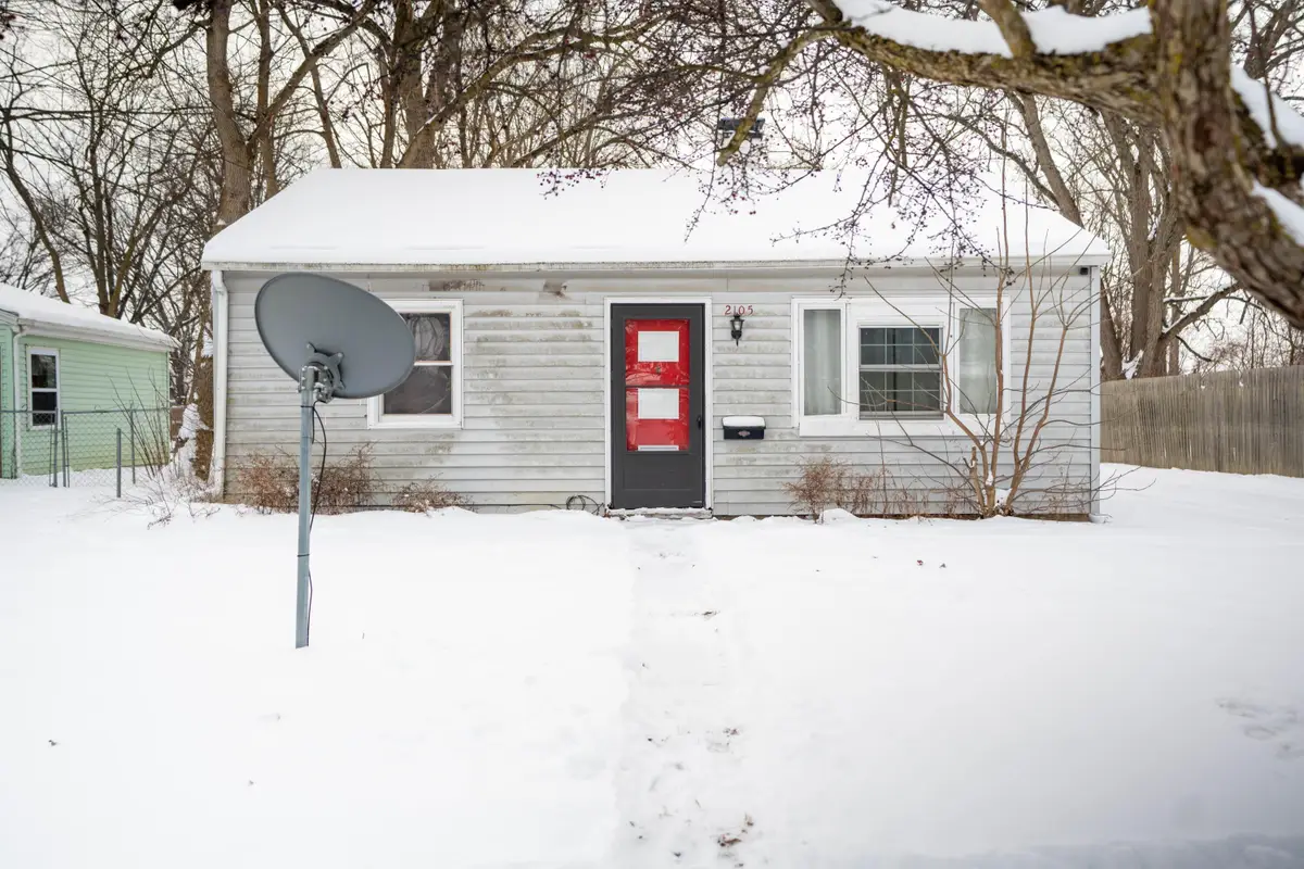 2105 Mary Avenue, Lansing, MI 48910 - #1