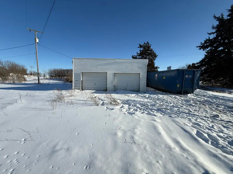 2051 Battle Creek Road, Charlotte, MI 48813 - #2