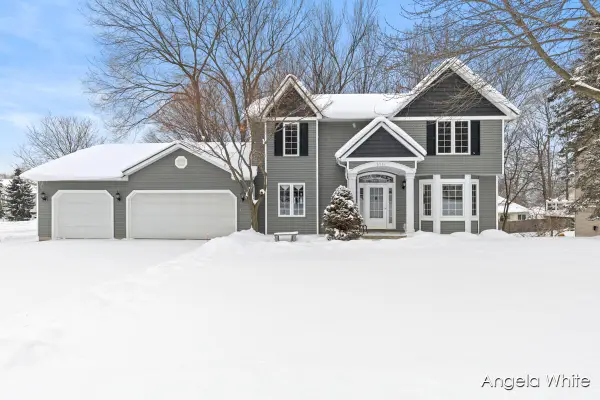 5361 Cottondale Street Sw, Wyoming, MI 49519