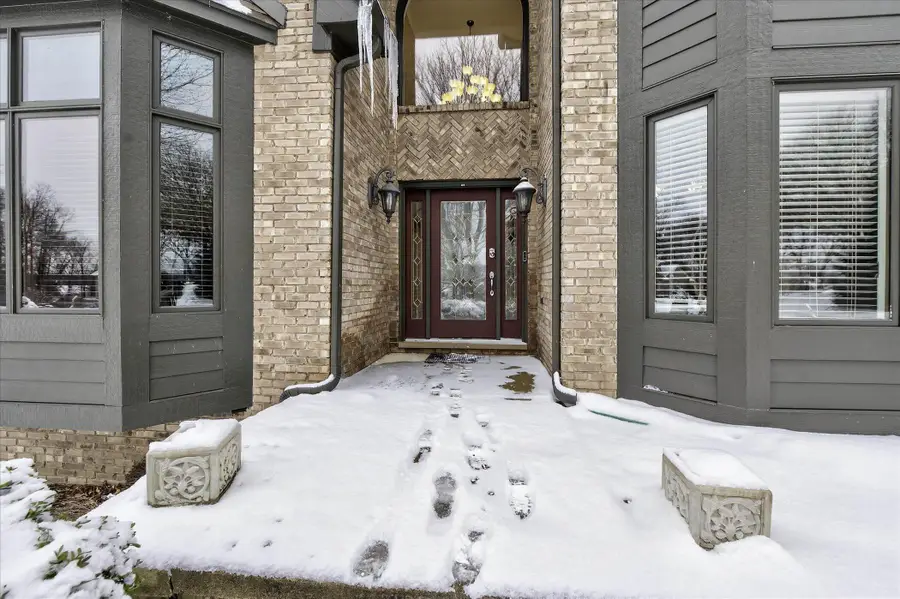 10056 Rosemarie Run, Brighton, MI 48114 - #2