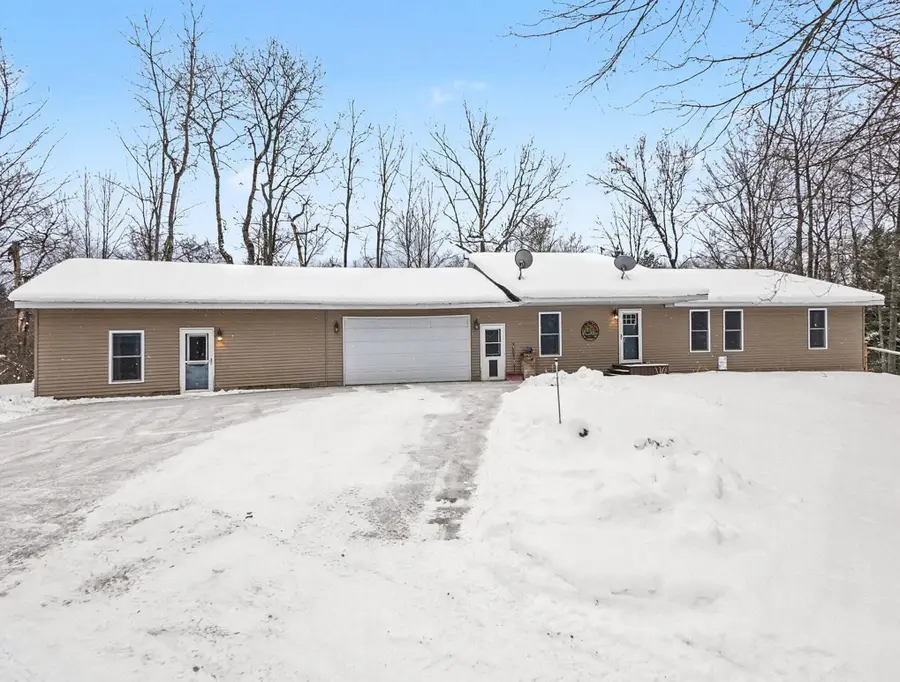 6878 N Croswell Avenue, Bitely, MI 49309 - #3