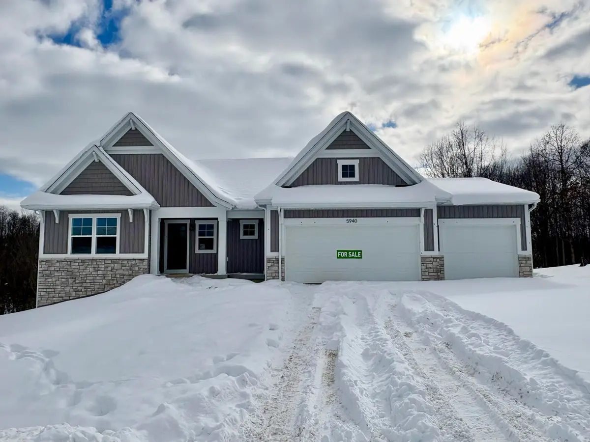 5940 Valley Point Drive Se, Caledonia, MI 49316 - #1