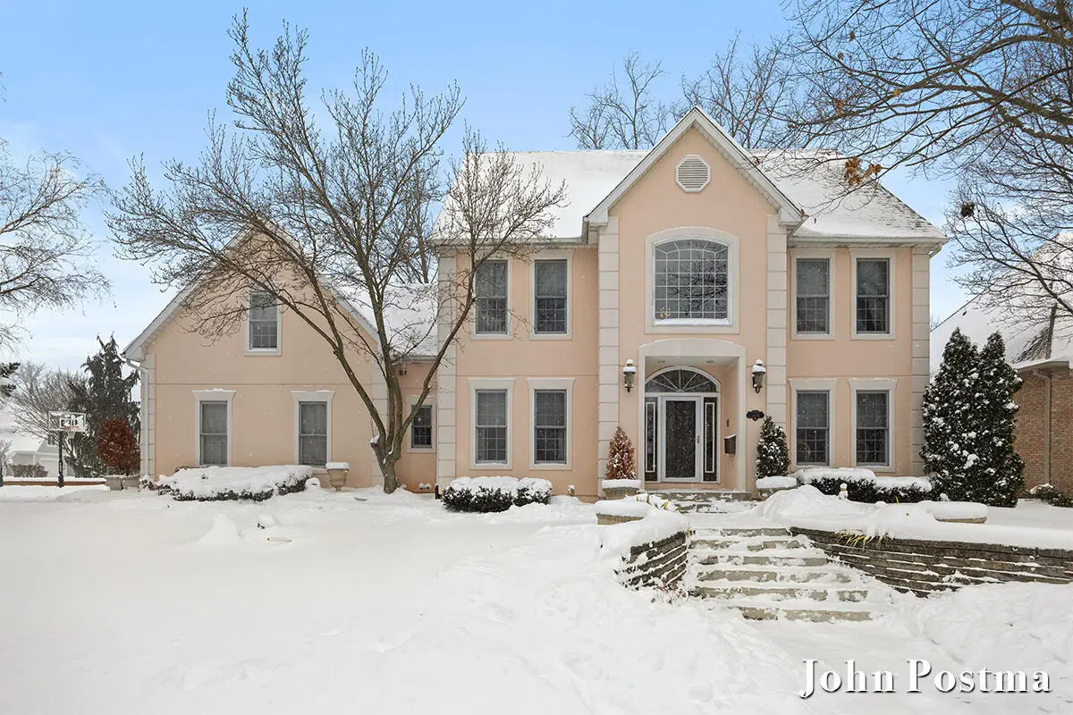 2441 Arundel Road Se, East Grand Rapids, MI 49506 - #1