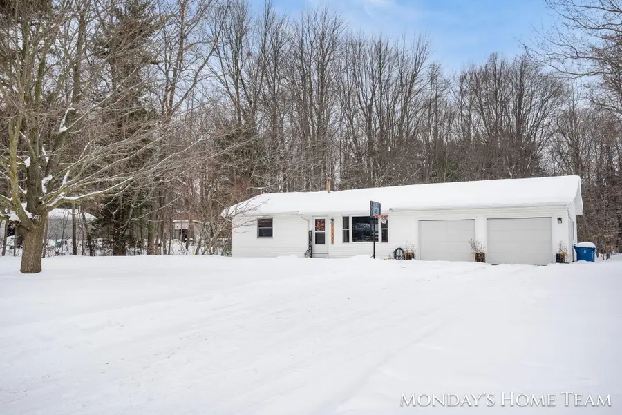 16313 Taft Road, Spring Lake, MI 49456 - #2