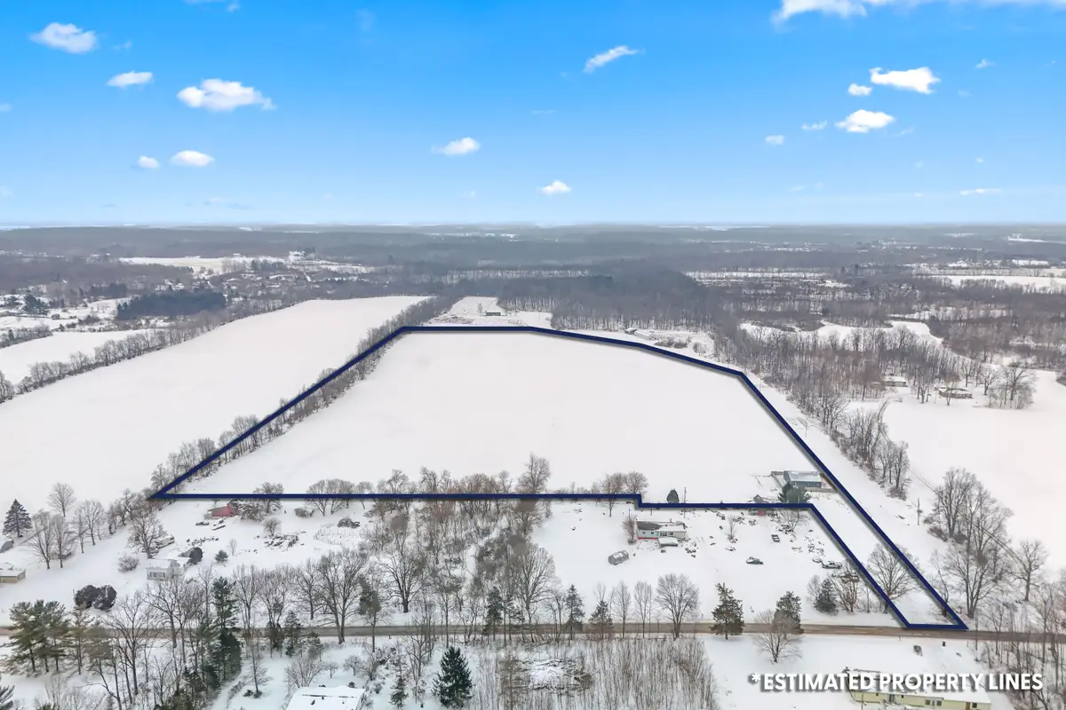 7505 E Reading Road E, Pittsford, MI 49271 - #1