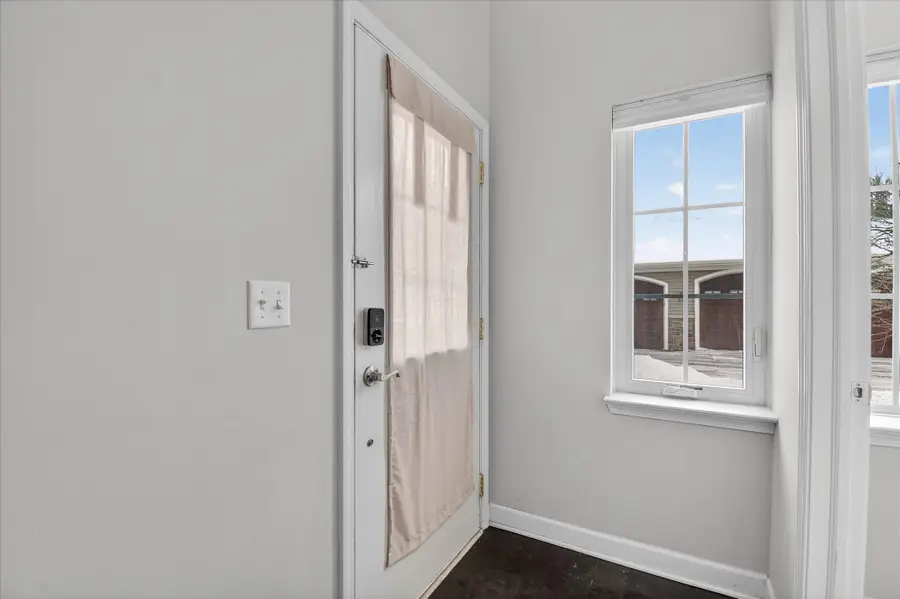 5635 Arbor Chase Drive, Ann Arbor, MI 48103 - Image #3