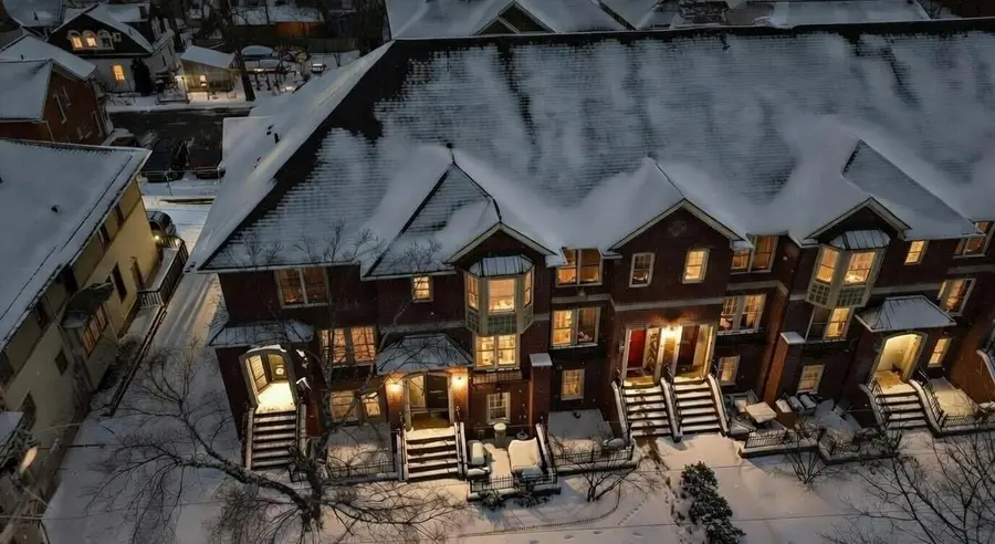 613 S Grand Avenue, Lansing, MI 48933 - #3