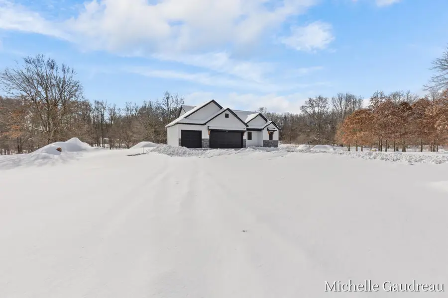 3591 Leaf Lane, Freeport, MI 49325 - #3