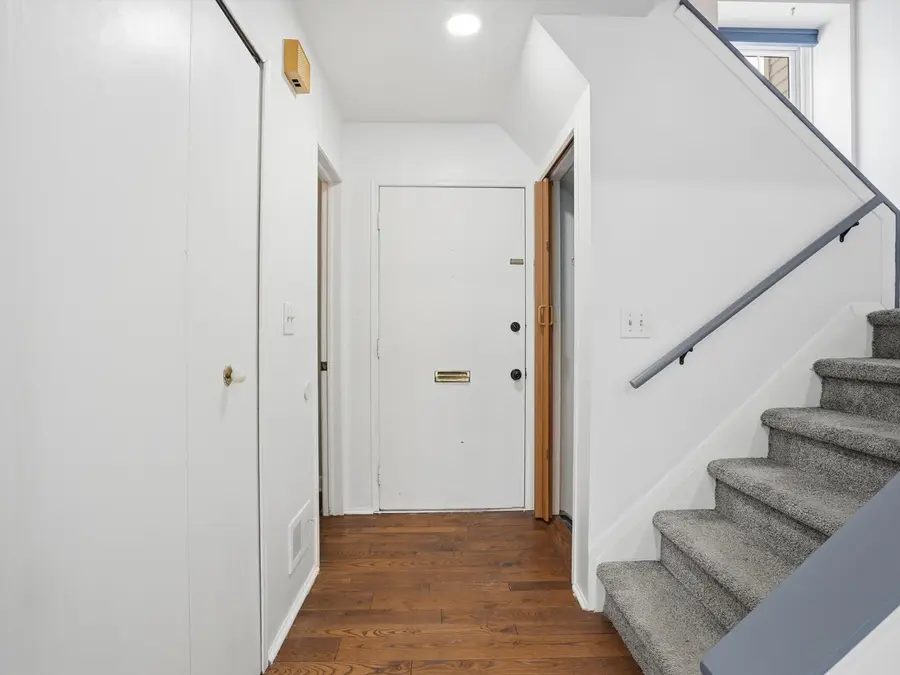 3184 Bolgos Circle, Ann Arbor, MI 48105 - Image #2