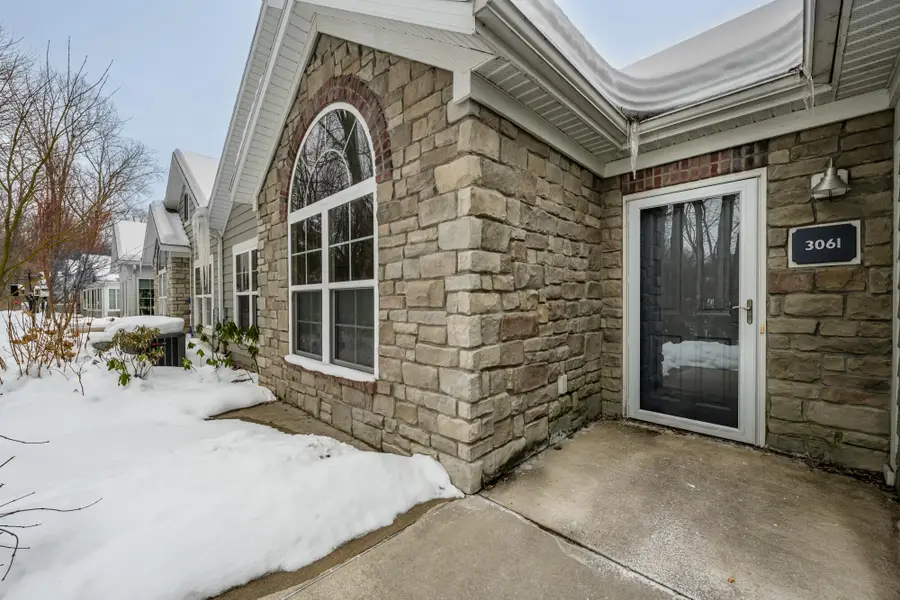 3061 Riverview Lane, Benton Harbor, MI 49022 - #3