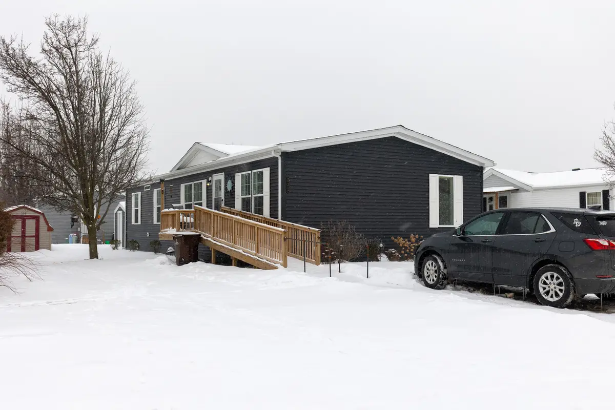 532 Harwood Court, Eaton Rapids, MI 48827 - #1