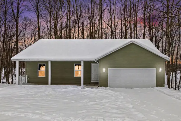 5882 Mullen Ridge Drive, Delton, MI 49046