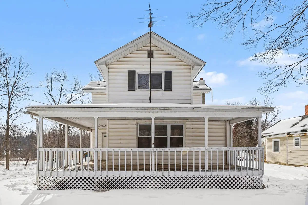 224 E Francis Street, Nashville, MI 49073 - #1