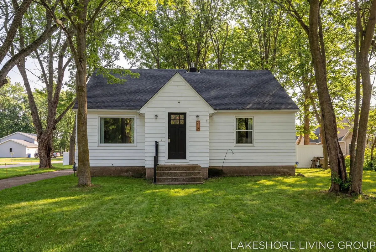 112 E 40th Street, Holland, MI 49423 - #1