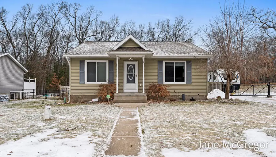 696 W Madison Road, Twin Lake, MI 49457 - #2