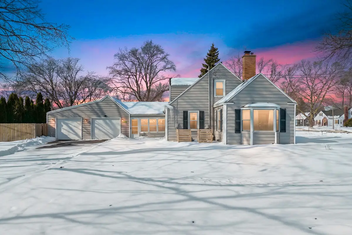 2030 Paddington Road, Kalamazoo, MI 49001 - Image #1