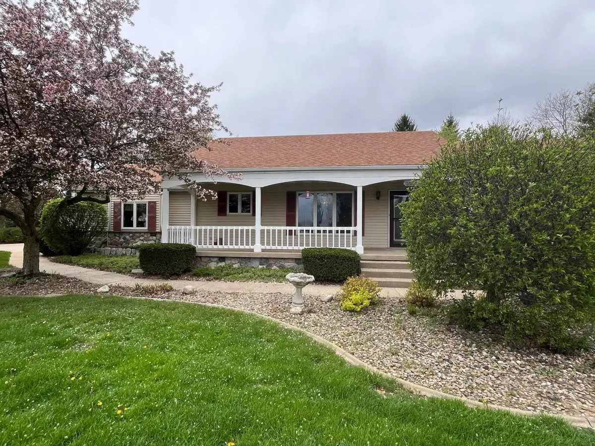 20350 Old 205, Edwardsburg, MI 49112 - #1