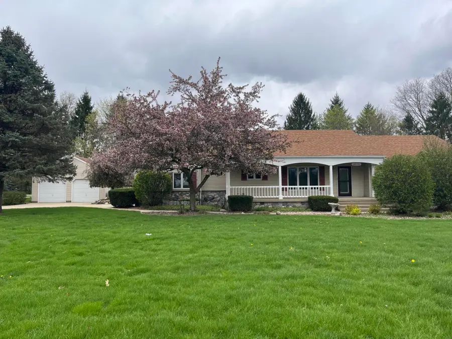 20350 Old 205, Edwardsburg, MI 49112 - #3