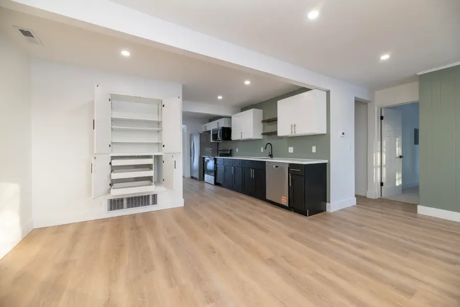 7600 N Riverview Drive, Kalamazoo, MI 49004 - #3