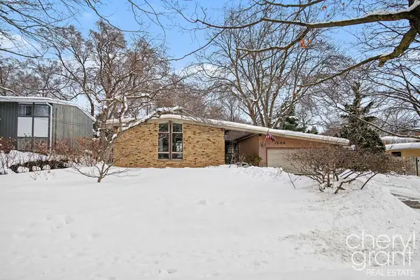 1508 Pinecrest Avenue Se, Grand Rapids, MI 49506