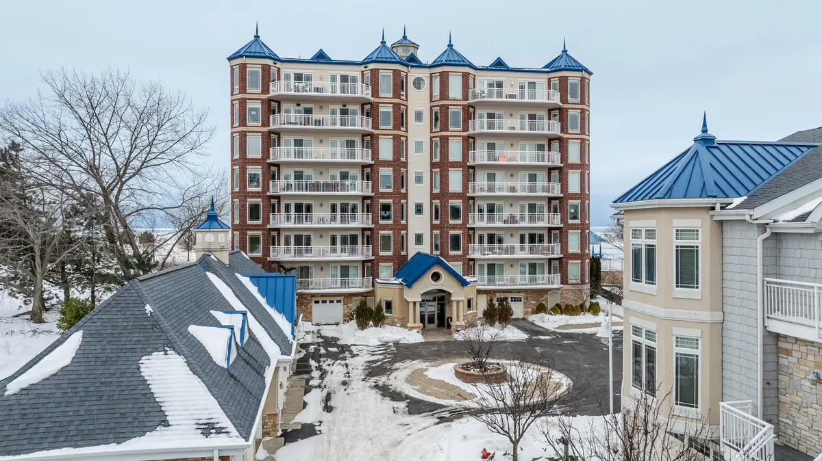 200 Lake Street #3B, Saint Joseph, MI 49085 - #1