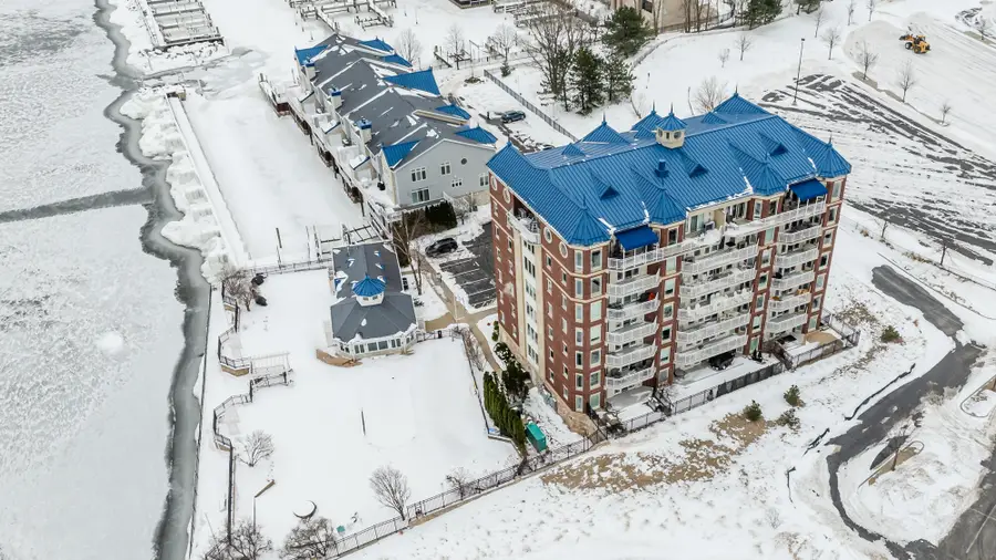 200 Lake Street #3B, Saint Joseph, MI 49085 - #3