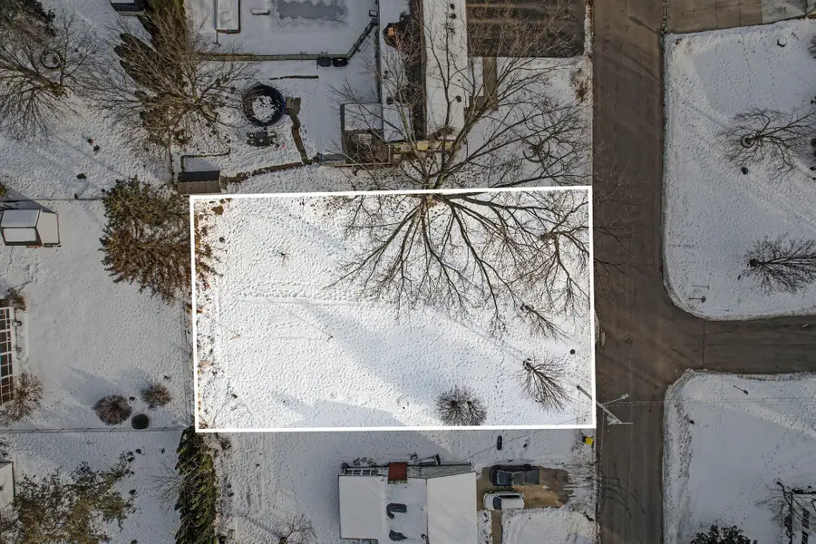 555 East Drive, Marshall, MI 49068 - #2