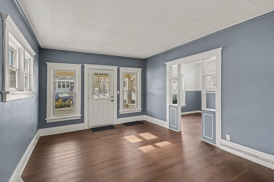 1235 Sheldon Street, Jackson, MI 49203 - #3