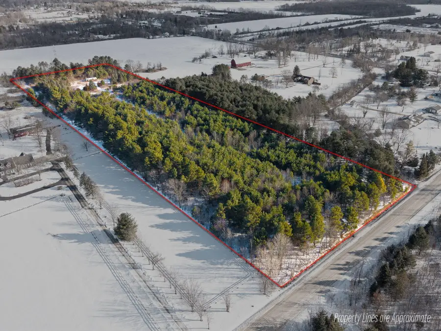 8110 Calkins Road, Flushing, MI 48433 - #2