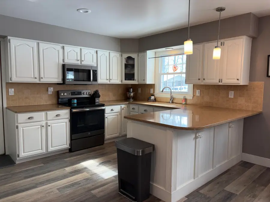 1324 Crandall Avenue, Norton Shores, MI 49441 - #2