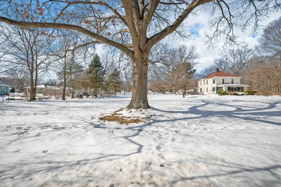 962 Golf Road, Benton Harbor, MI 49022 - #2