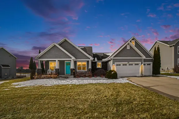 2352 Sandstone Drive, Mount Pleasant, MI 48858