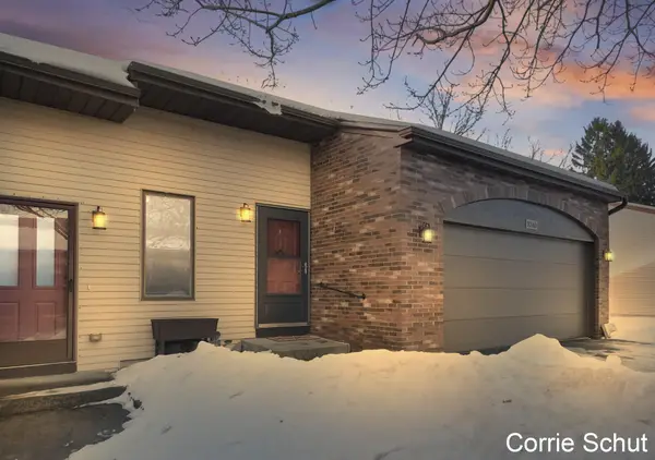 3240 Arrowhead Arms Court Sw, Grandville, MI 49418