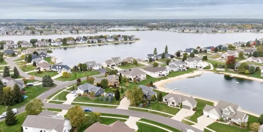 5650 16th Avenue, Hudsonville, MI 49426 - #2