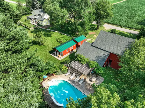 6475 Olive Branch Road, Galien, MI 49113