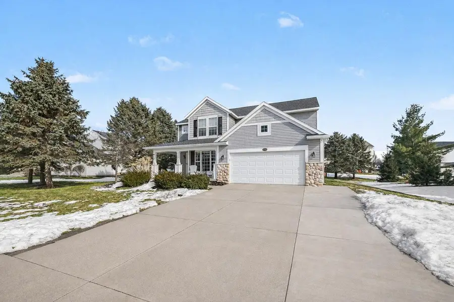 7328 Old Mission Drive Ne, Rockford, MI 49341 - #2