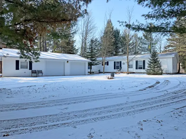 6830 E Carrigan Drive, Newaygo, MI 49337