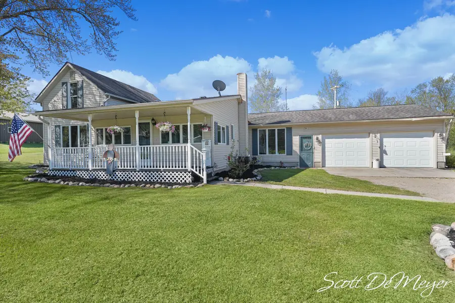 6758 S Mt Hope Road, Carson City, MI 48811 - #3