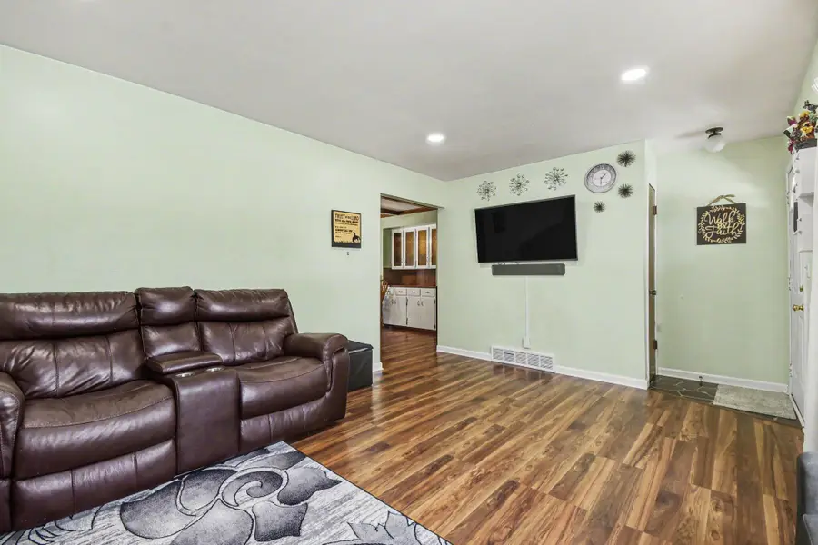 5541 Bonnie Avenue Se, Kentwood, MI 49508 - #3