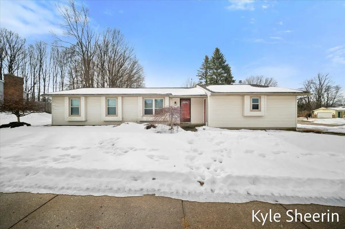 4660 Sheri Lynn Drive Sw, Wyoming, MI 49519 - #1