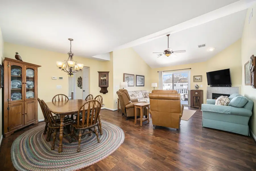 633 Fieldstone Circle W #63, Chelsea, MI 48118 - #3