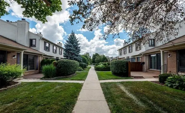 22363 Peachtree, Novi, MI 48375