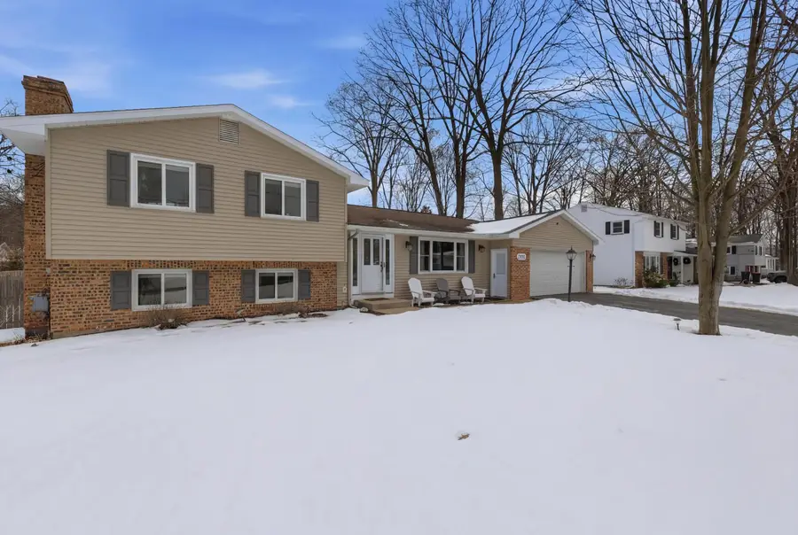 3504 York Street, Norton Shores, MI 49441 - #3
