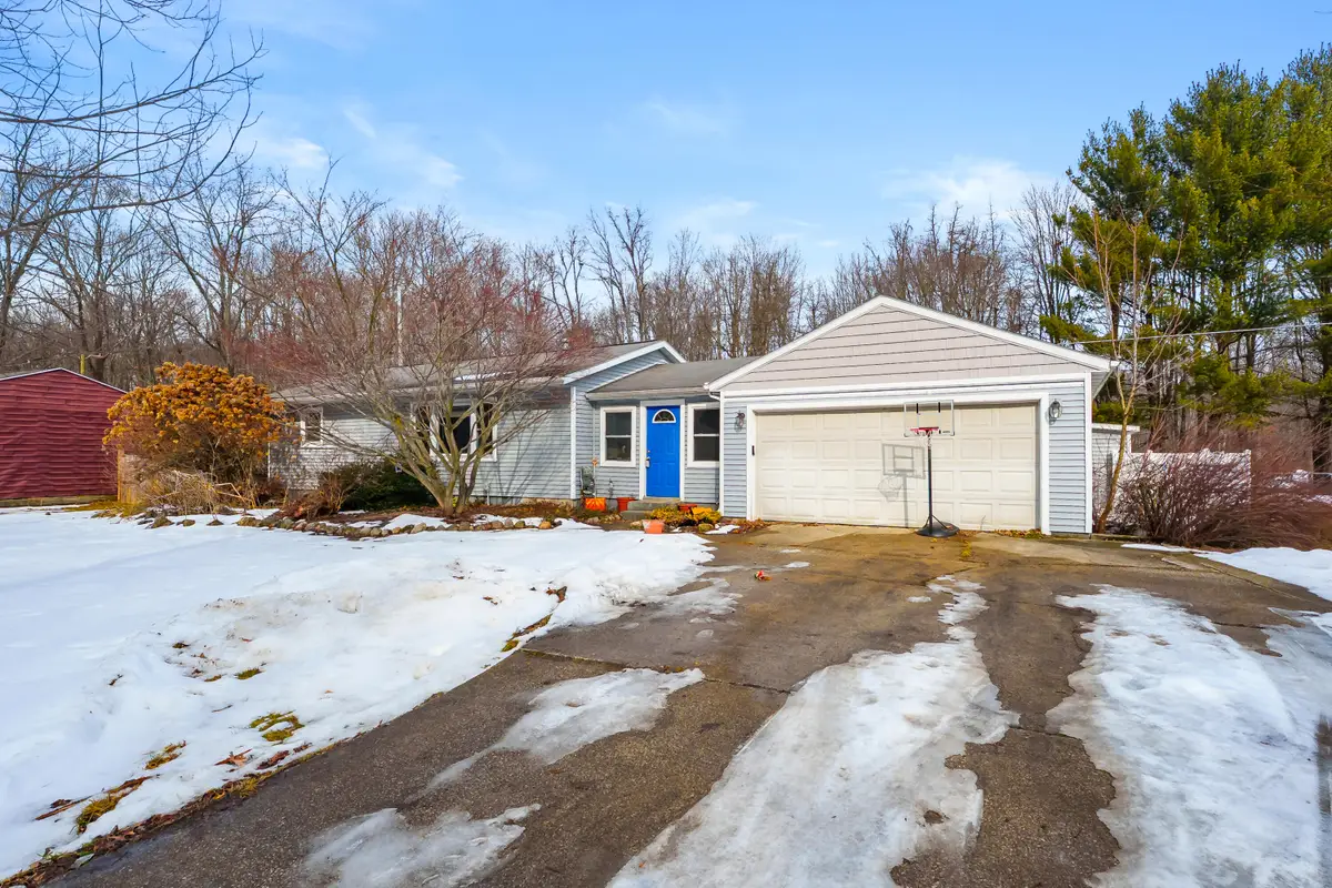 5595 E S Avenue, Vicksburg, MI 49097 - #1