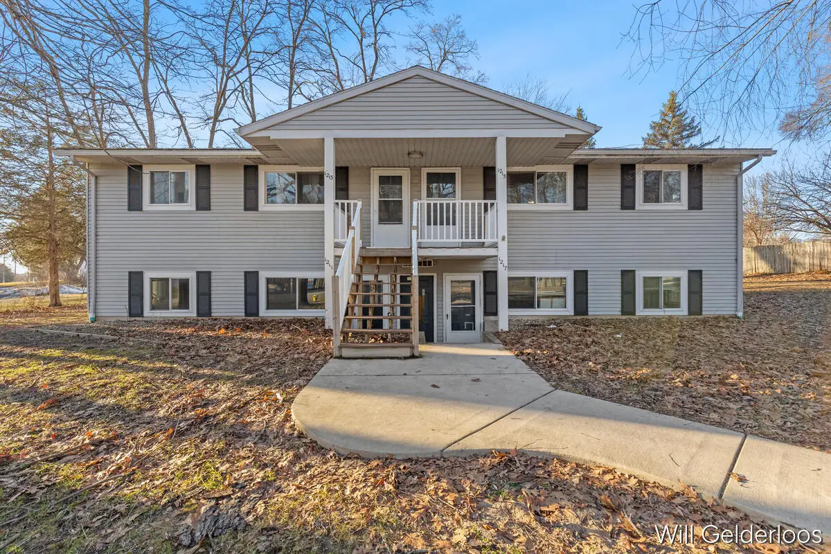 1211 60th Street Se, Grand Rapids, MI 49508 - #1