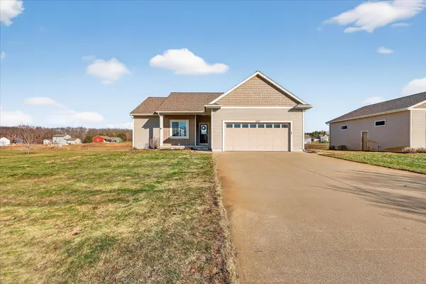 3827 Rabbit River Farms Drive, Dorr, MI 49323