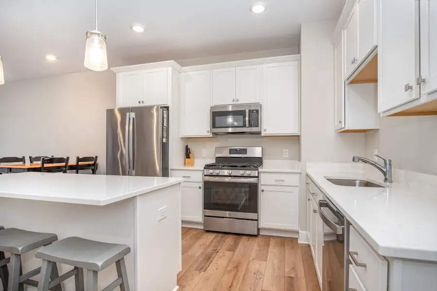 2351 Watertown Way Ne #6, Grand Rapids, MI 49505 - #3